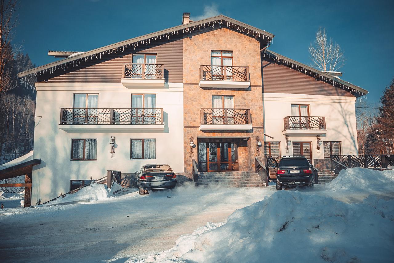Villa Billa Tatariv Eksteriør bilde